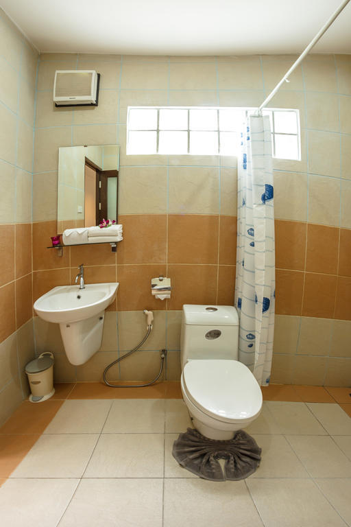 Baan Armeen Cottage Bang Tao Plajı Oda fotoğraf